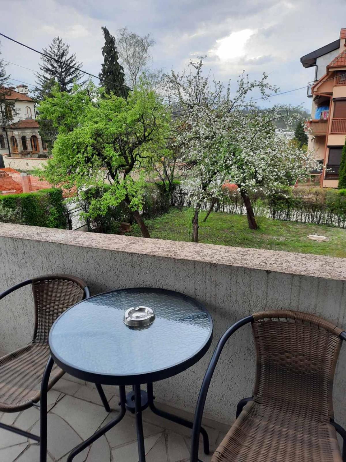 Apartmani Biljana Lazic Vrnjačka Banja Exterior foto
